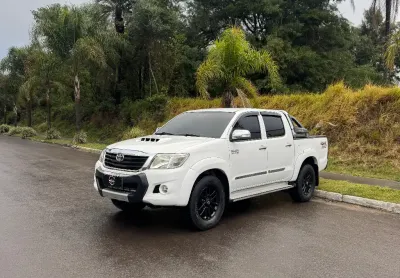 Toyota hilux srv cd 4x4 diesel automática