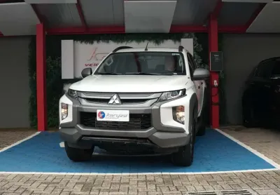 Mitsubishi triton sport out gls 2025