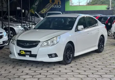 Subaru legacy gl 2.0 4p 2011