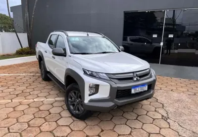 Mitsubishi l200 triton 2.4 16v turbo diesel sport outdoor plus cd 4p 4x4 automático