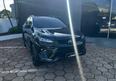 Toyota hilux sw4 2.8 d-4d turbo diesel gr-s 7l 4x4 automático