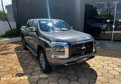 Mitsubishi TRITON 2.4 BITURBO DIESEL CD HPE-S 4X4 AUTOMÁTICO