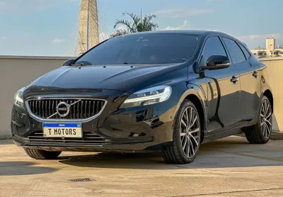 Volvo v40 2018 2.0 t4 momentum gasolina 4p automático