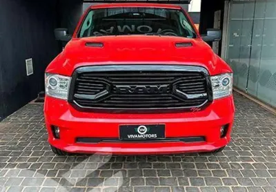 Ram classic 2022 5.7 v8 gasolina laramie night edition cd 4x4 automático