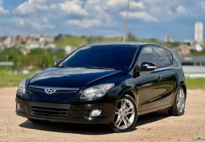 Hyundai i30 2.0 mpi 16v 4p