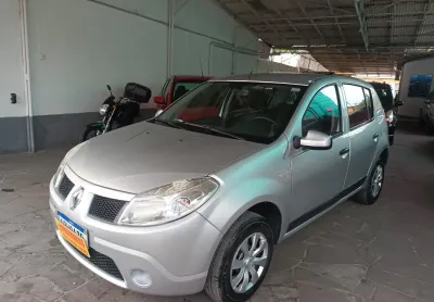 Sandero 1.0 completo 