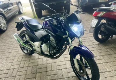  honda/cb 300r 2010/2011  291cc  ️flex  ️câmbio manual  12.900,00