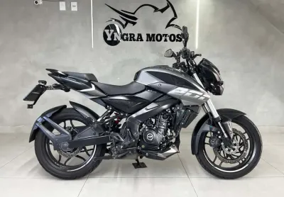 Bajaj dominar 200
