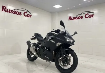 Kawasaki ninja 400 2021