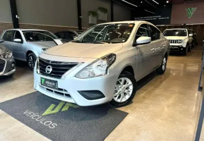 Nissan versa 16 sl 2016