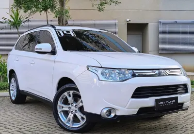 Mitsubishi outlander 2.0 16v gasolina automática - 2014/2014