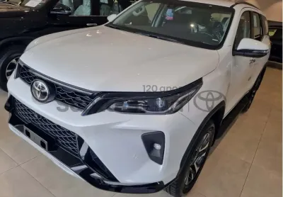 Toyota hilux sw4 2.8 srx platinum turbo 4x4 4p