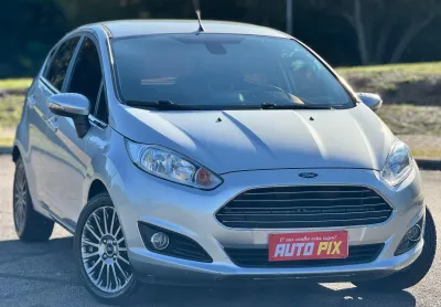 Fiesta titanium 