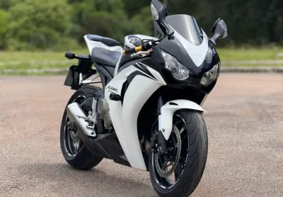 Honda cbr 1000rr