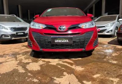 Toyota yaris ha xl13live - vermelha - 2021/2022