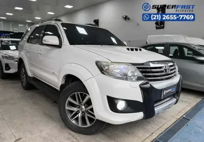 Toyota Hilux sw4 2014 3.0 srv 4x4 7 lugares 16v turbo intercooler diesel 4p automático