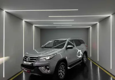 Toyota hilux sw4 2019 2.8 srx 4x4 7 lugares 16v turbo intercooler diesel 4p automático