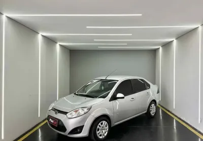 Ford Fiesta 2014 1.6 rocam se sedan 8v flex 4p manual