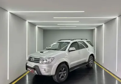 Toyota Hilux sw4 2010 3.0 srv 4x4 7 lugares 16v turbo intercooler diesel 4p automático