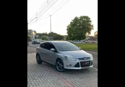 Ford focus 2.0 16v/se/se plus flex 5p aut.  - prata - 2013/2014