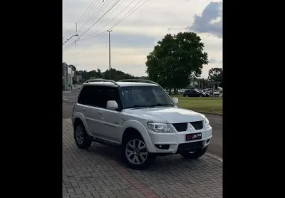 Mitsubishi pajero tr4 2.0/ 2.0 flex 16v 4x4 aut.  - branca - 2012/2013