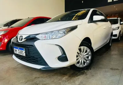 Toyota yaris hatch flex automático