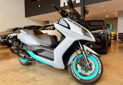 Kymco downtown gasolina automático