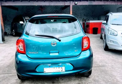 Nissan march sv 1.0 2015