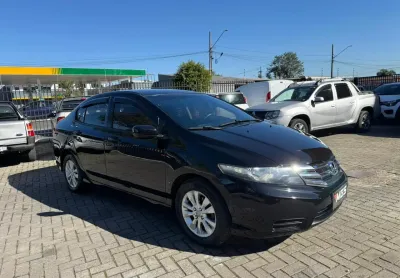 Honda city 1.5 manual - 2012/2013 - 139.501 mil km - com passagem por leilão 