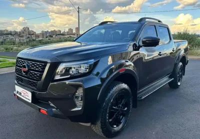 Nissan frontier pro4x cd pro4x cd 2023 - preta - 2022/2023