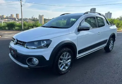 Volkswagen Saveiro W CD CROSS 1.6 MA 2016 - Branca - 2015/2016