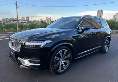 Volvo XC90  T8 INSCRIPT 2021 - Preta - 2021/2021