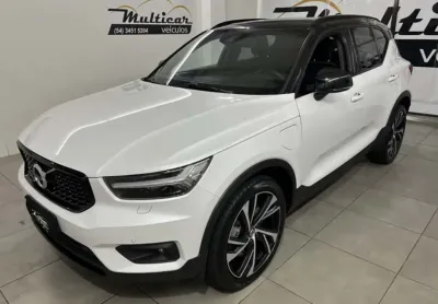 Volvo xc40 1.5 t5 recharge r-design geartronic