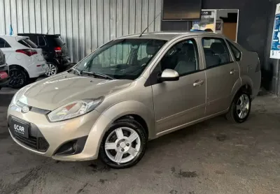 Ford Fiesta 2014 1.6 rocam se sedan 8v flex 4p manual