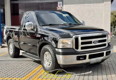 Ford f-250 3.9 xlt 4x2 cs diesel 2p manual