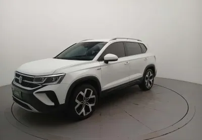 Volkswagen Taos 2024 1.4 250 tsi total flex highline automático