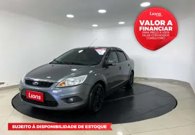 Ford focus focus sedan se 2.0 powershift