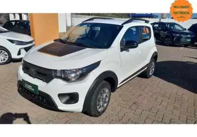 Fiat mobi 2024 1.0 evo flex trekking manual
