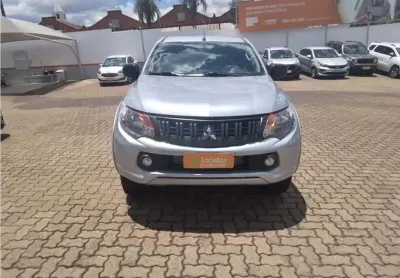 Mitsubishi l200 triton 2023 2.4 16v turbo diesel gl cd 4x4 manual