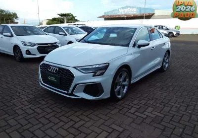 Audi A3 2024 2.0 40 tfsi mhev sedan s line s-tronic