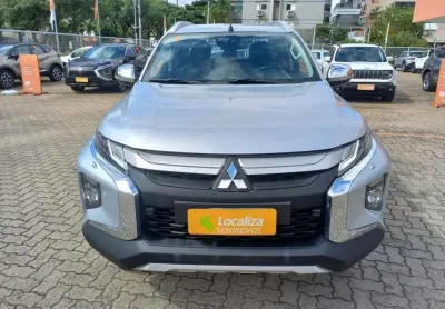 Mitsubishi l200 triton 2023 2.4 16v turbo diesel sport hpe-s cd 4p 4x4 automático