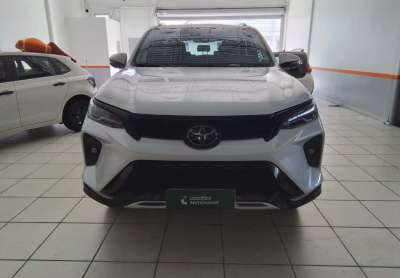 Toyota hilux sw4 2024 2.8 d-4d turbo diesel srx platinum 4x4 automático