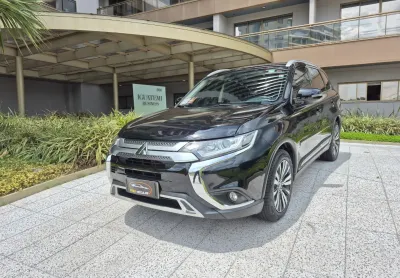 Outlander 2.0 hpe 2020 7 lugares