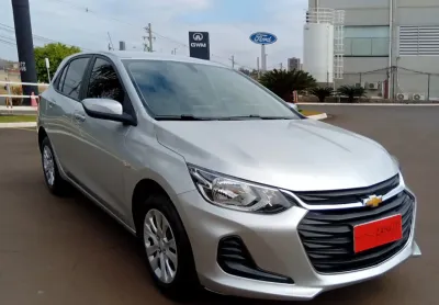 Onix lt 1.0 hatch completo