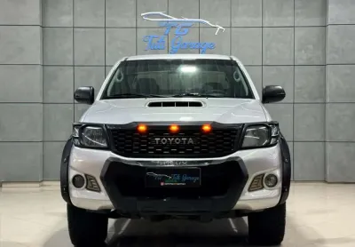 Toyota hilux cd srv d4-d 4x4 3.0 tdi diesel aut  - prata - 2012/2013