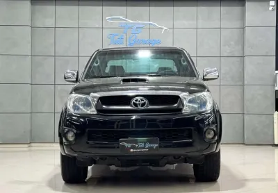 Toyota hilux cd srv d4-d 4x4 3.0 tdi diesel aut - preta - 2010/2011