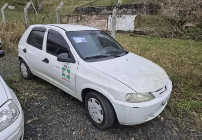 Gm - chevrolet/celta 1.0/ super 1.0 mpfi vhc 8v 5p 2004/2004 - branco