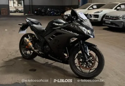 Kawasaki ninja 300 2015 paulinia-sp ano/mod: 2015/2015 cor: preto