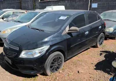 Chevrolet onix 1.0mt ls praia grande-sp ano/mod: 2015/2015 cor: preto