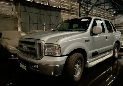 Ford f250 trv tropiclass cascavel-pr ano/mod: 2004/2004 cor: prata
